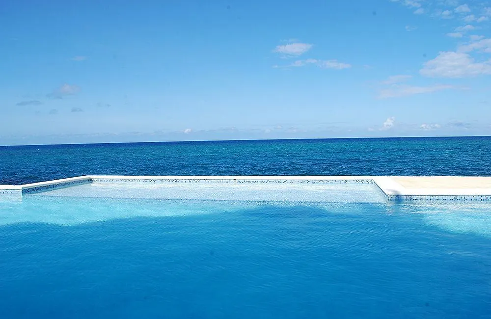 Hotel Apartmán Whispering Seas Jamaica Ocho Rios